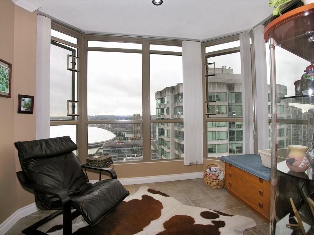 # 2802 867 HAMILTON ST photo 7