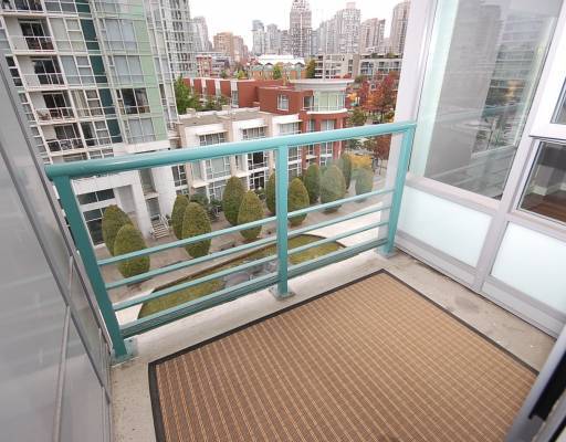 # 805 1067 MARINASIDE Crescent  photo 10