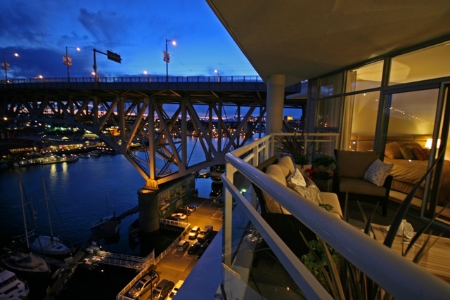 # PH2 628 Kinghorne Street photo 3