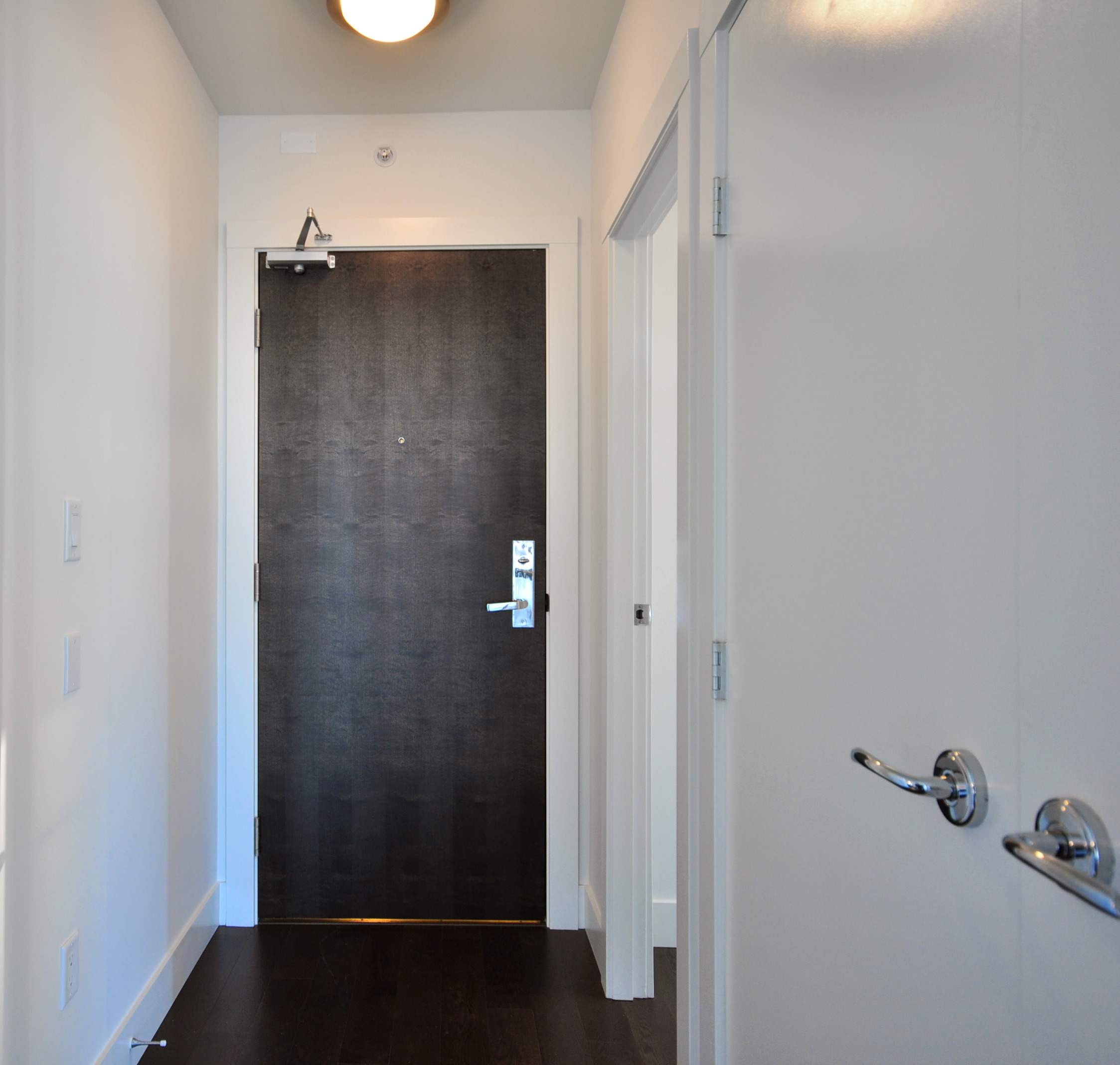 # 2105 565 SMITHE ST photo 5