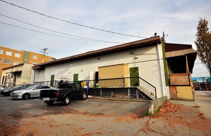  2095 Commercial Street photo 23