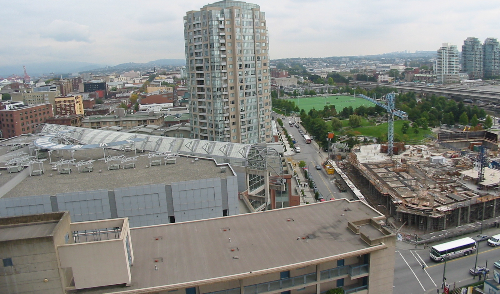 # 1604 183 Keefer PL photo 9