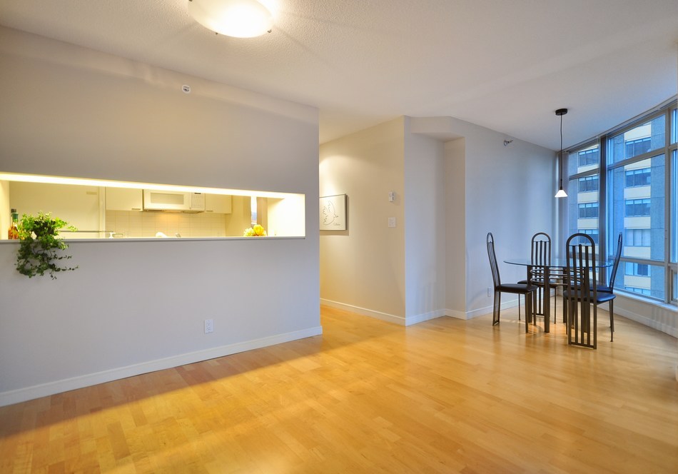 # 905 1288 ALBERNI ST photo 18