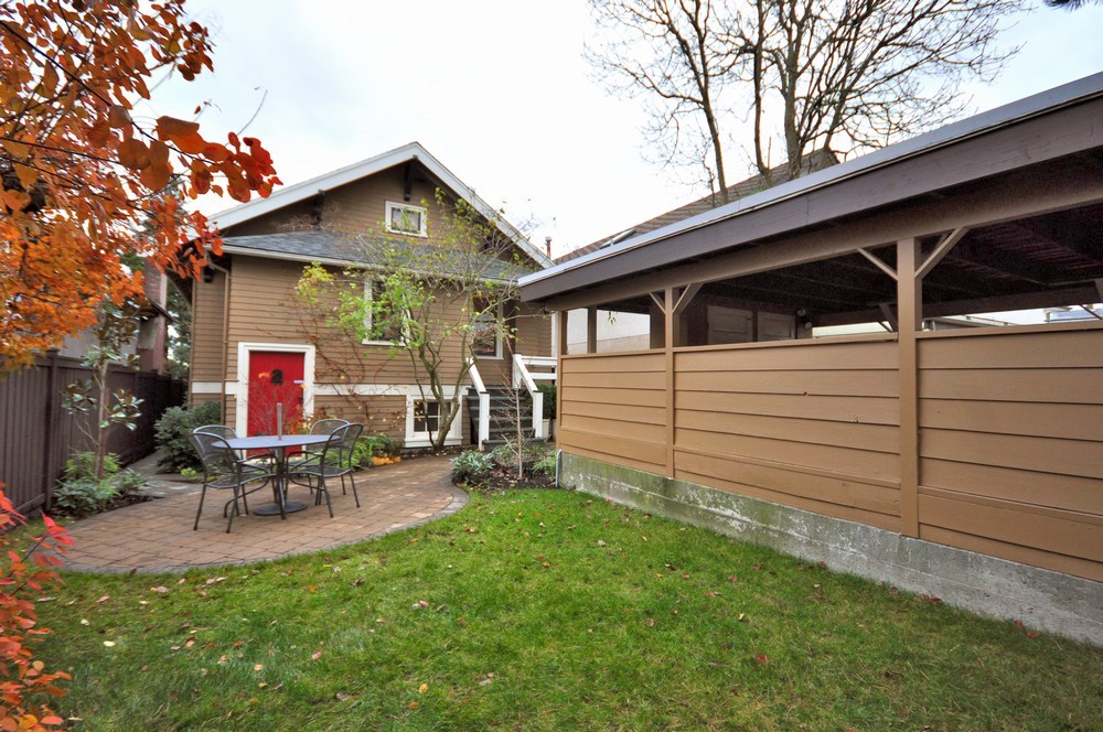 3183 ADANAC ST photo 24