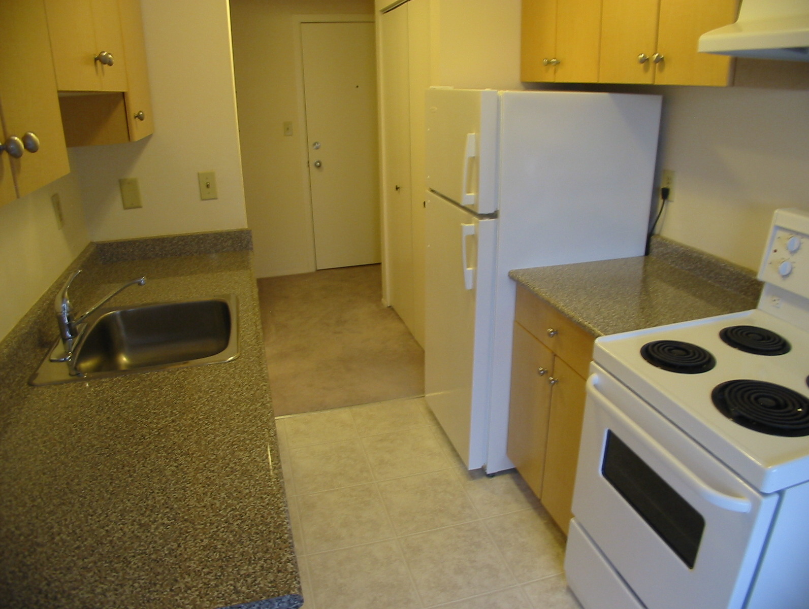  2086 w 2nd  Avenue photo 8