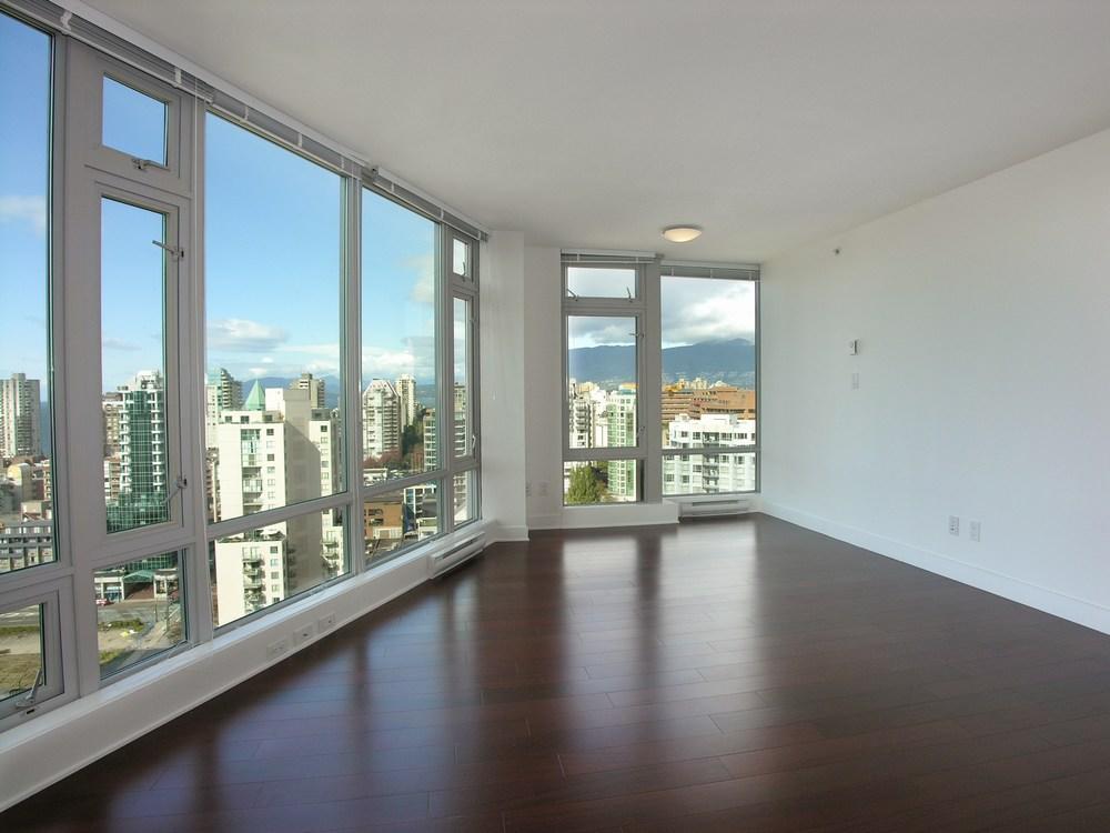 # 2503 1255 SEYMOUR ST photo 2